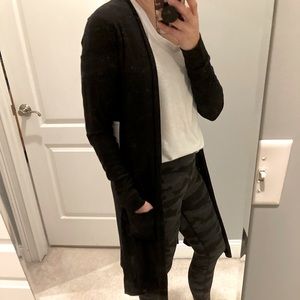 NWT Athleta Retreat Wrap